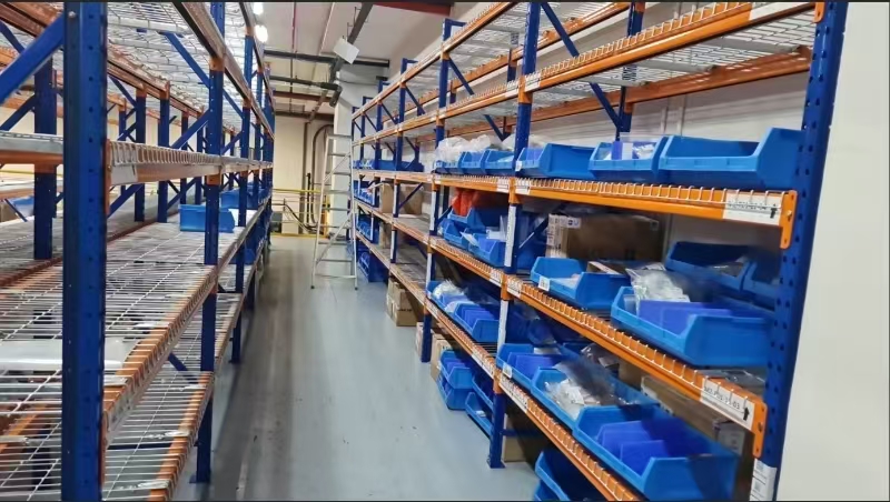 heavy duty rack with iron wire mesh