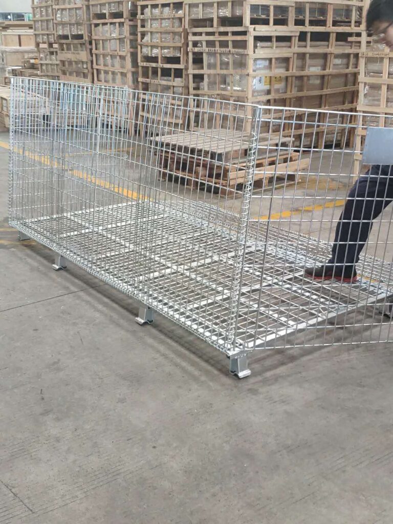 folding wire mesh cage