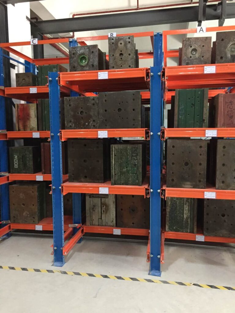 full open mold rack